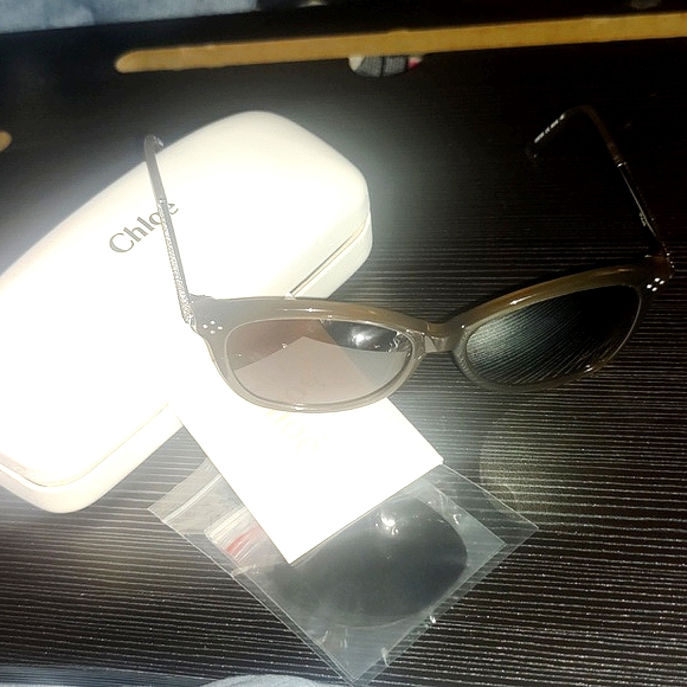 CHLOÉ vintage sunglasses.